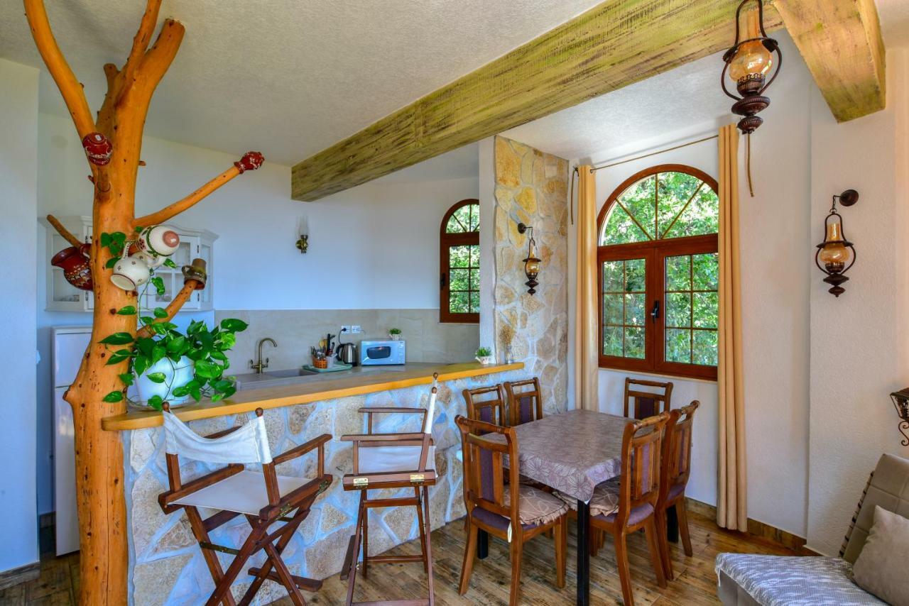 Pataki Guesthouse Petrovac Eksteriør billede
