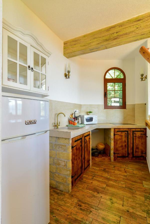 Pataki Guesthouse Petrovac Eksteriør billede