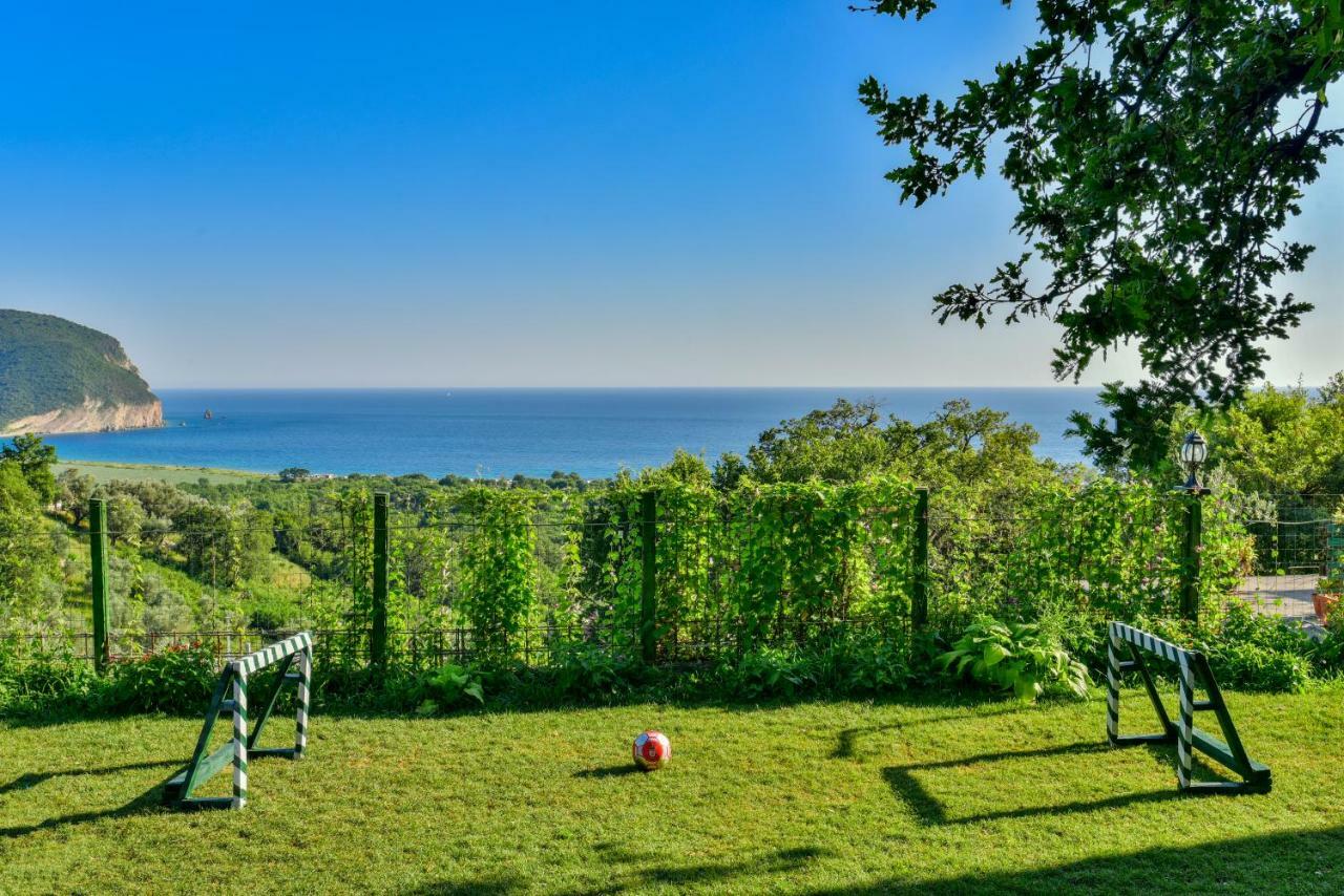 Pataki Guesthouse Petrovac Eksteriør billede